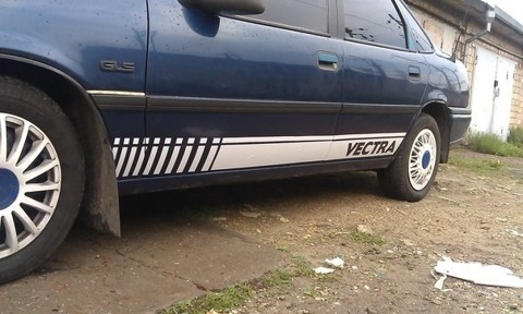Наліпка vectra 2