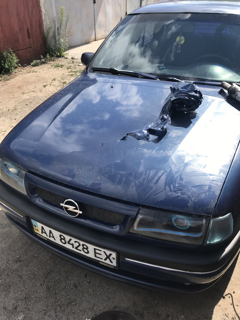 Переклеїв капот 2