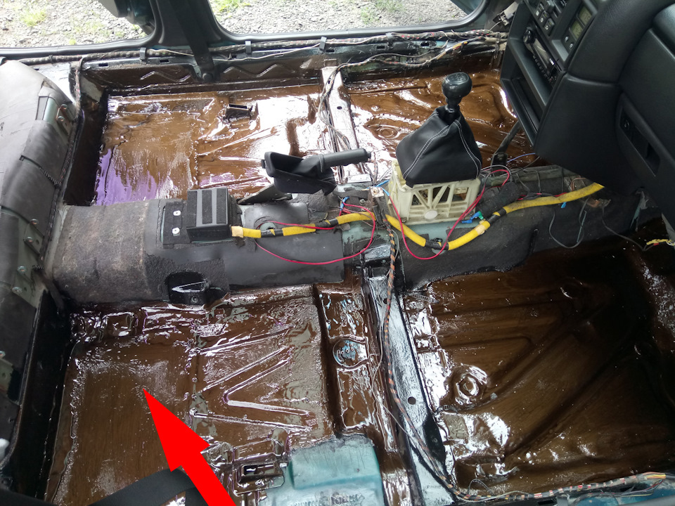 Вода в салоні з боку зад. пасажира Help! 3