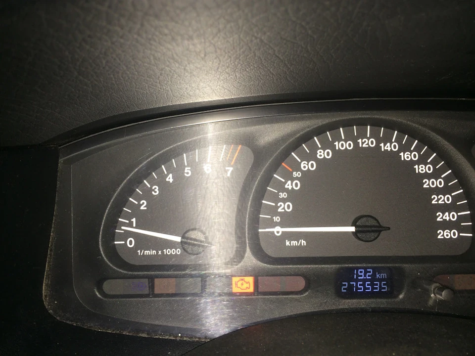 Горить check engine