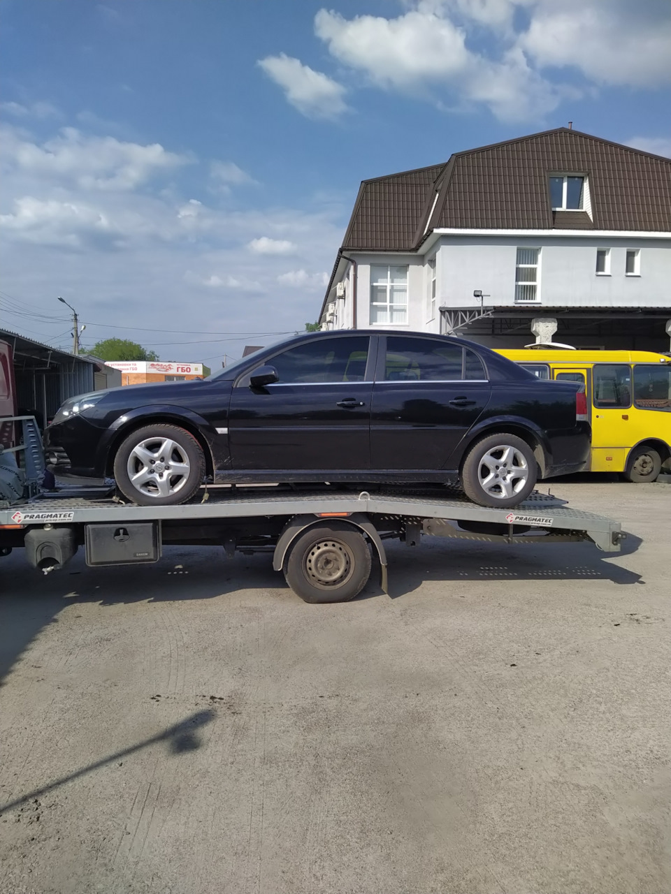 Підкинув обвали проблем. 2
