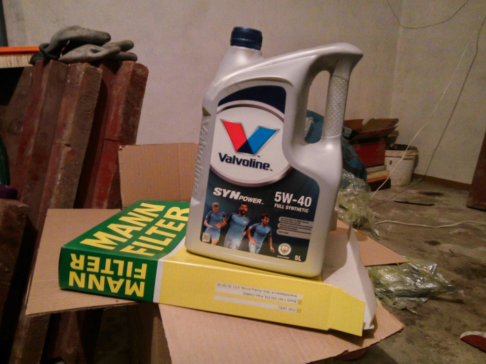 Motul vs VALVOLINE. Заміна масла та промивання двигуна. 1