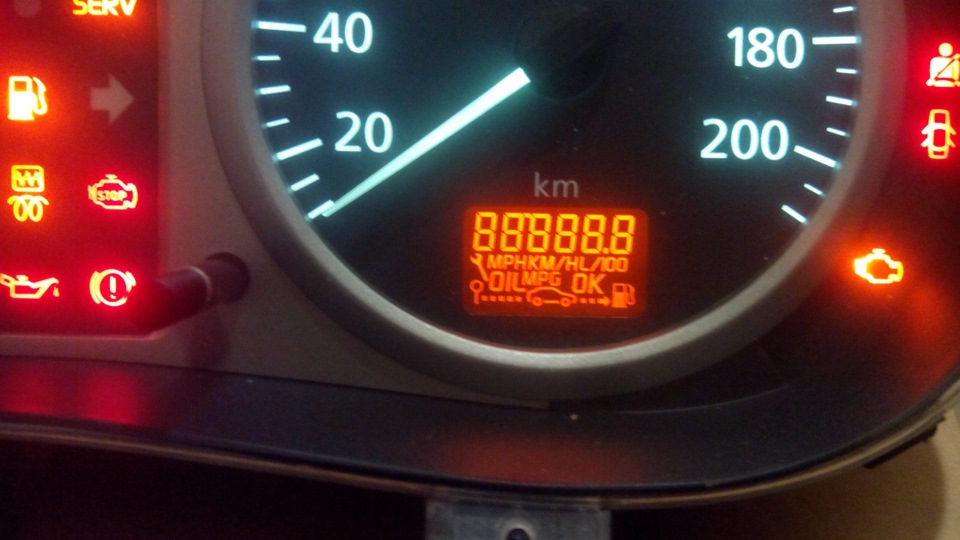 Приборка Renaul Trafic \ Opel Vivaro 3
