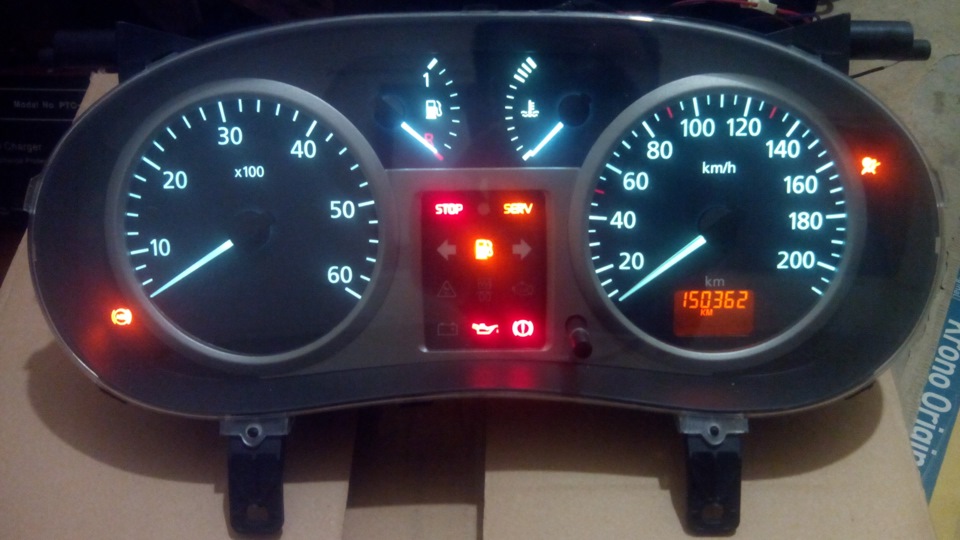 Приборка Renaul Trafic \ Opel Vivaro 2