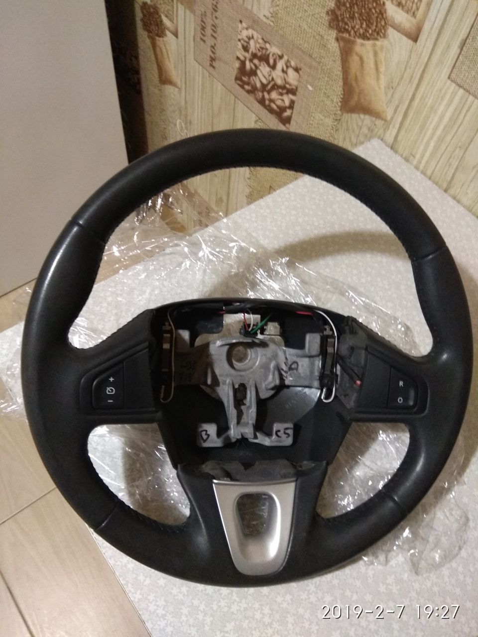 Кнопки круїзу керма Megane 3 5