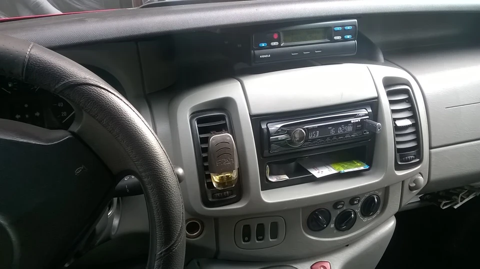 Давно хотів голову. Іншу)