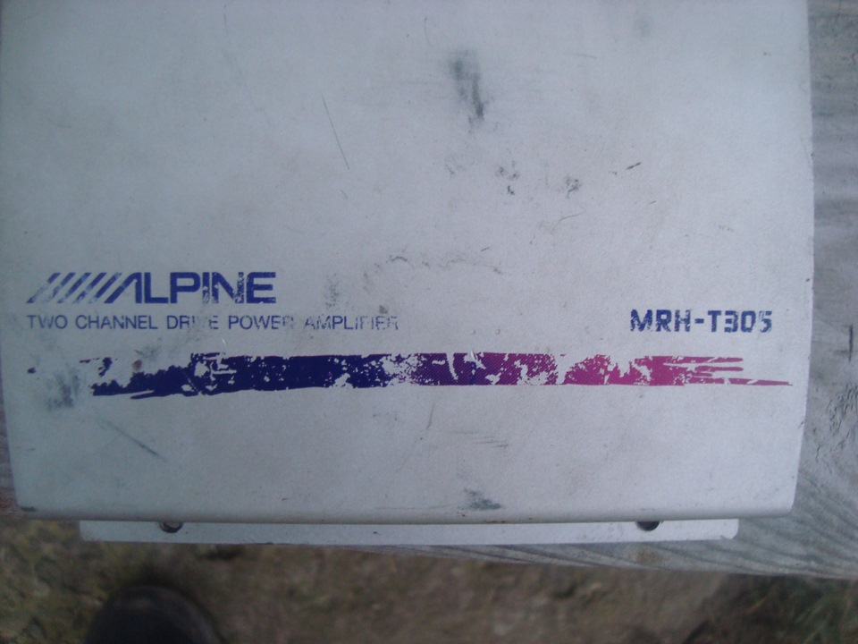 Alpine MRH-T305 1