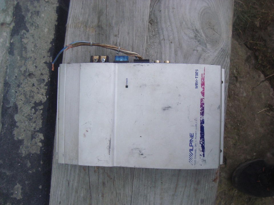 Alpine MRH-T305 2