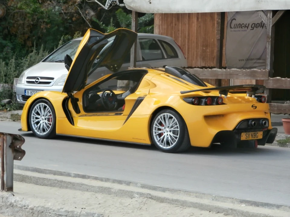 Спорткар SIN R1