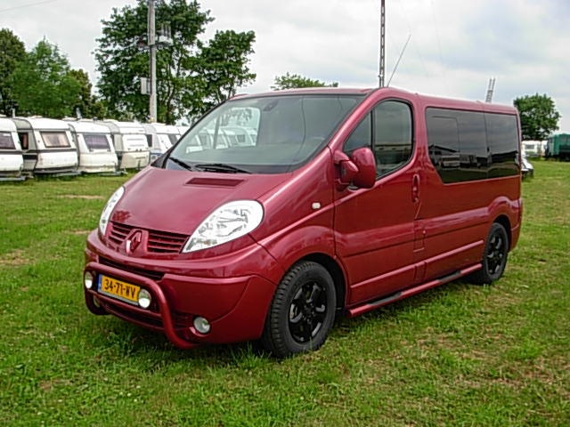 Фото цікавих Opel Vivaro/Renault Trafic 1