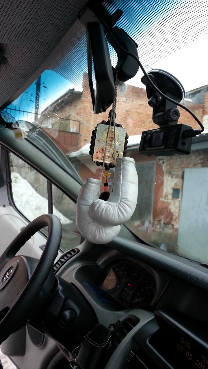 Добрався до гаража. 2