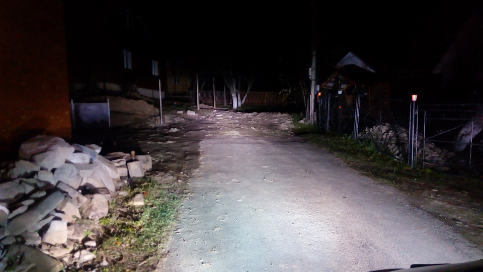 Встановлення LED ламп у фари 3