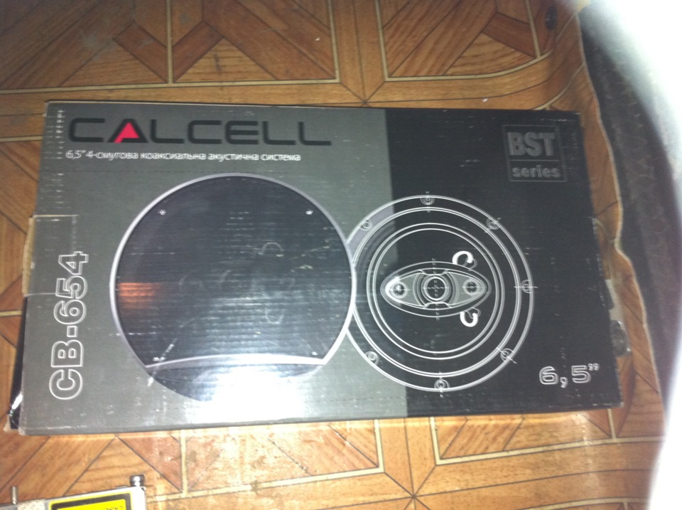 4 колонки та JVC KD-X150 4
