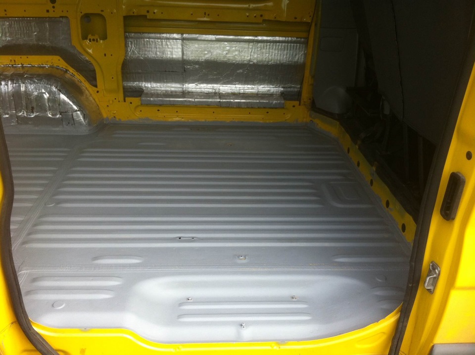 Загрунтувала підлогу 2