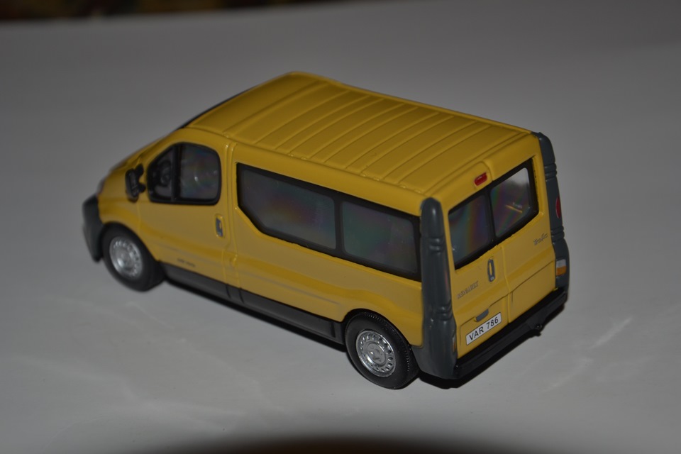Модель Trafic 5