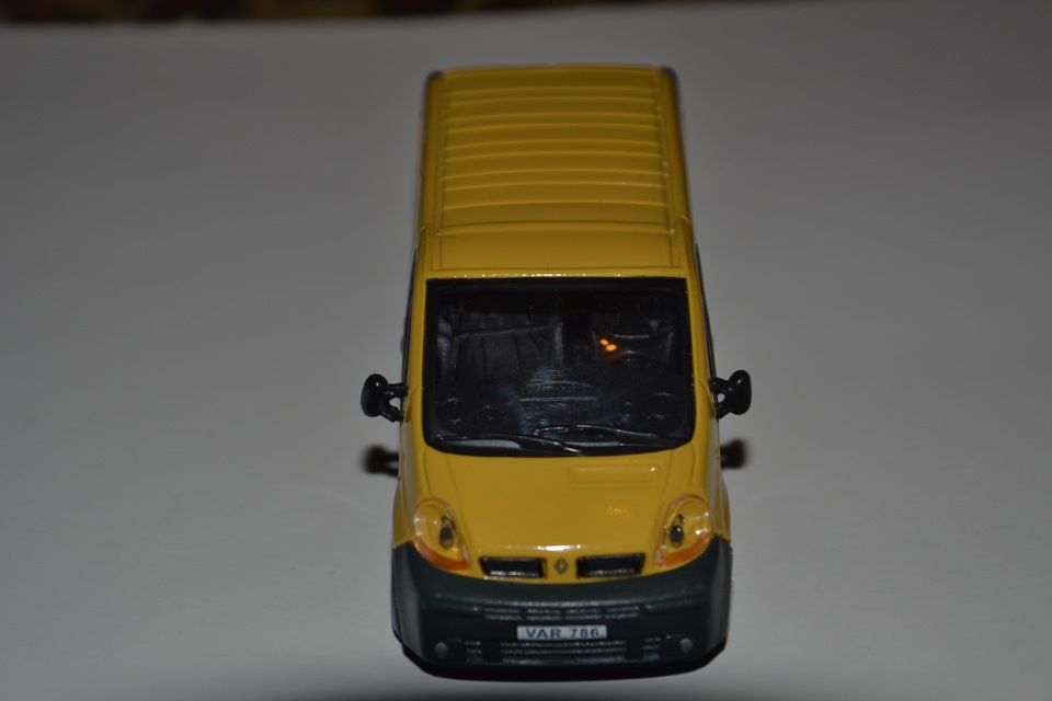 Модель Trafic 2