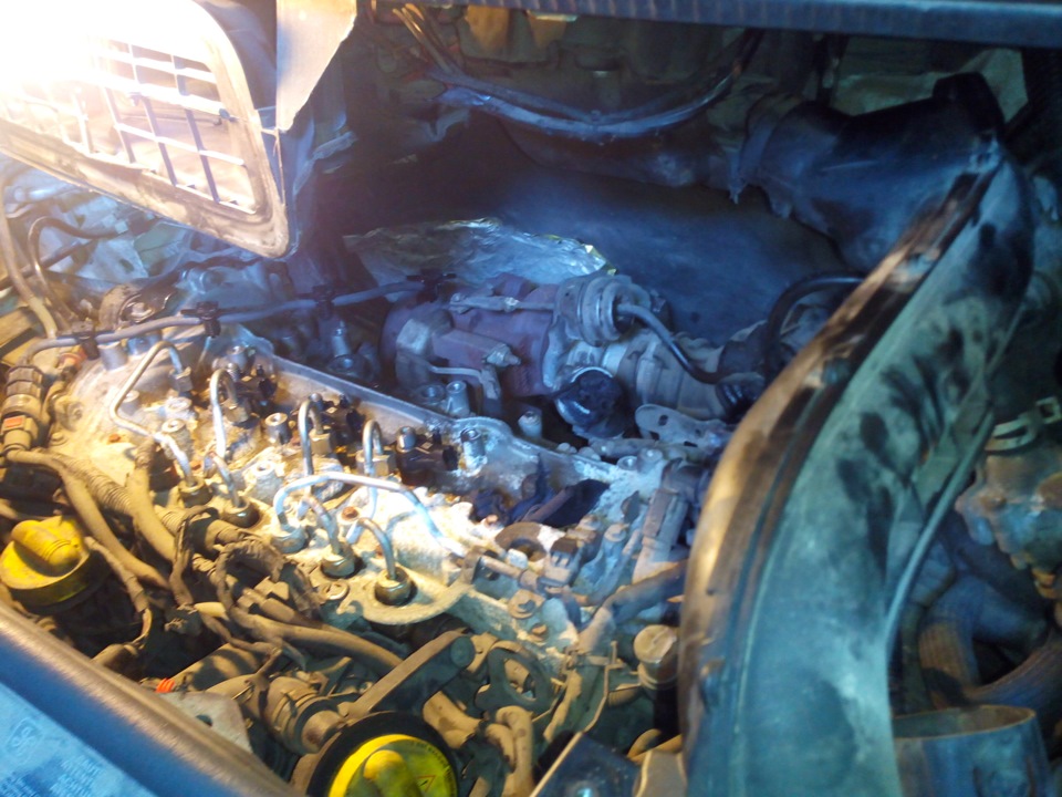 Ревізія форсунок Opel Vivaro 2.0 1