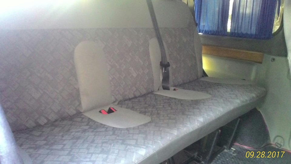 Продам оригінал диван на trafic vivaro (проданий) 1
