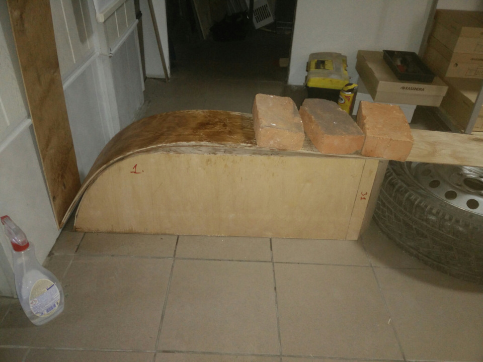 Так як і задумавши, сам роблю короба, щоб закрити задні арки 4