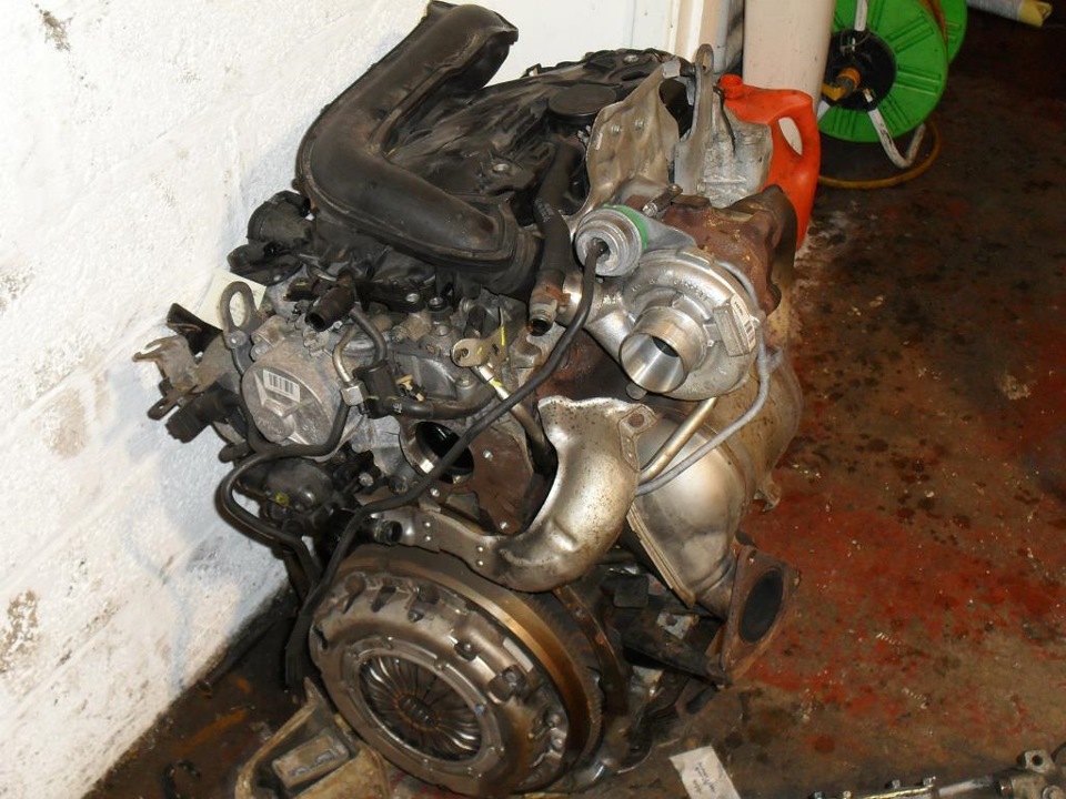 Двигун RENAULT-NISSAN M9R 2.0CDTi 66-131kW 2