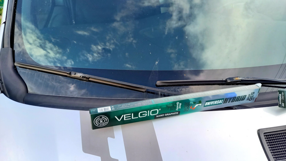 Щітки Velgio hybrid 1