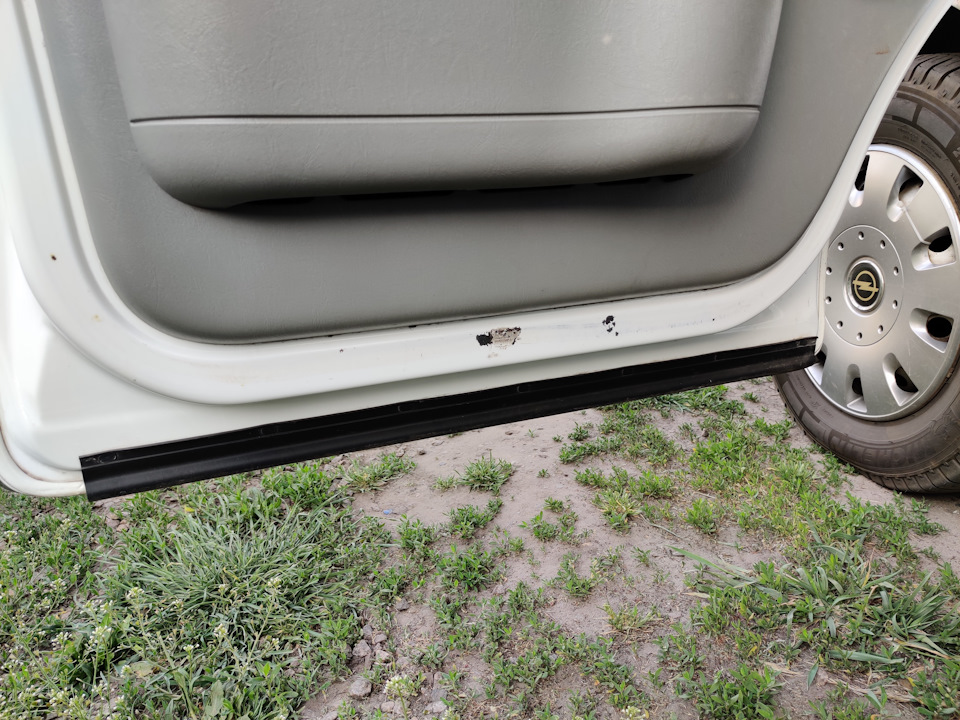 V-vivaro). 3