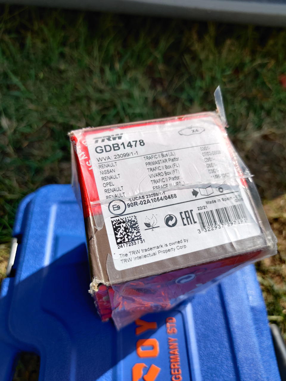 Заміна передніх колодок та ламп головного. 3