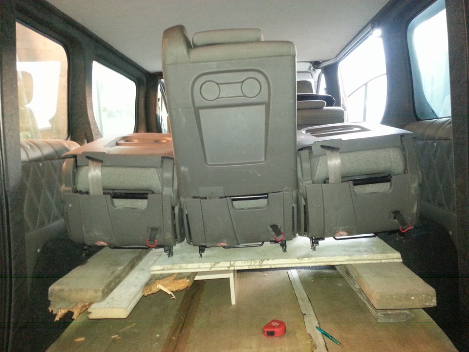 придбав сидіння на 3 ряд від Renault Espace IV 5