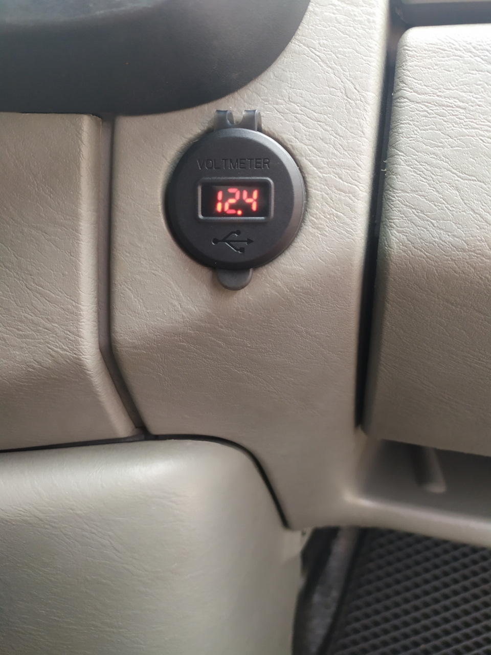 Usb розетка замість гачка 2