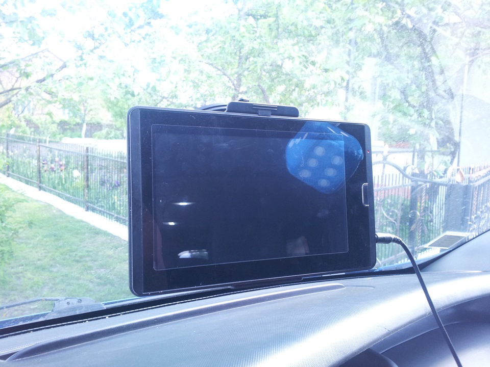 Автомобільний планшет Dixon Tab G750 1