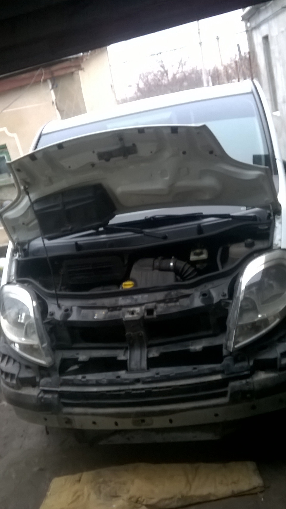 зустріч з каменем у кучугурі взимку на дорозі в м.Вознесенськ на вул.Євгенії Бош((( 1