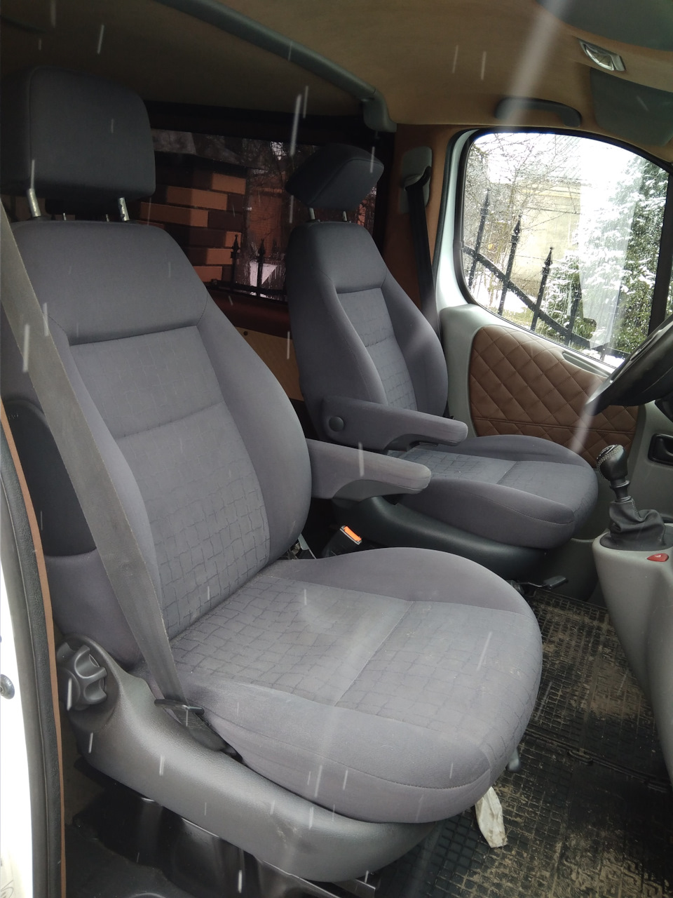 Сидіння з Sharana на Vivaro 1