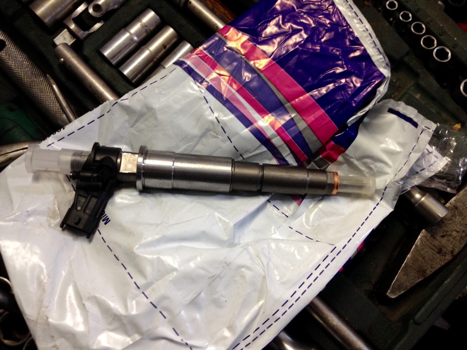 Зняття та встановлення форсунок на Опель Віваро 2.0 за гривні! 5