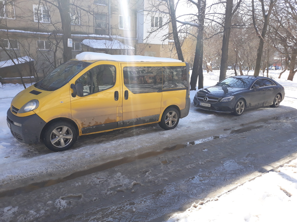 vivaro vs CLS 2
