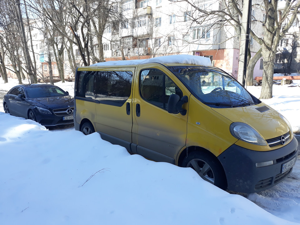 vivaro vs CLS 3
