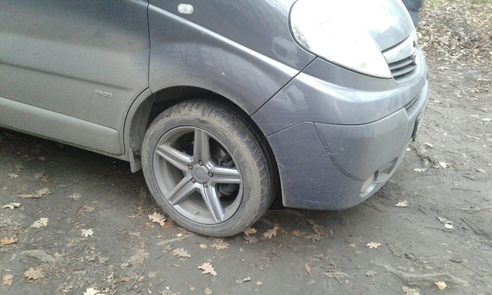 Хахаха 235 50 r18 після побаченого відпало бажання шукати щось інше... 1