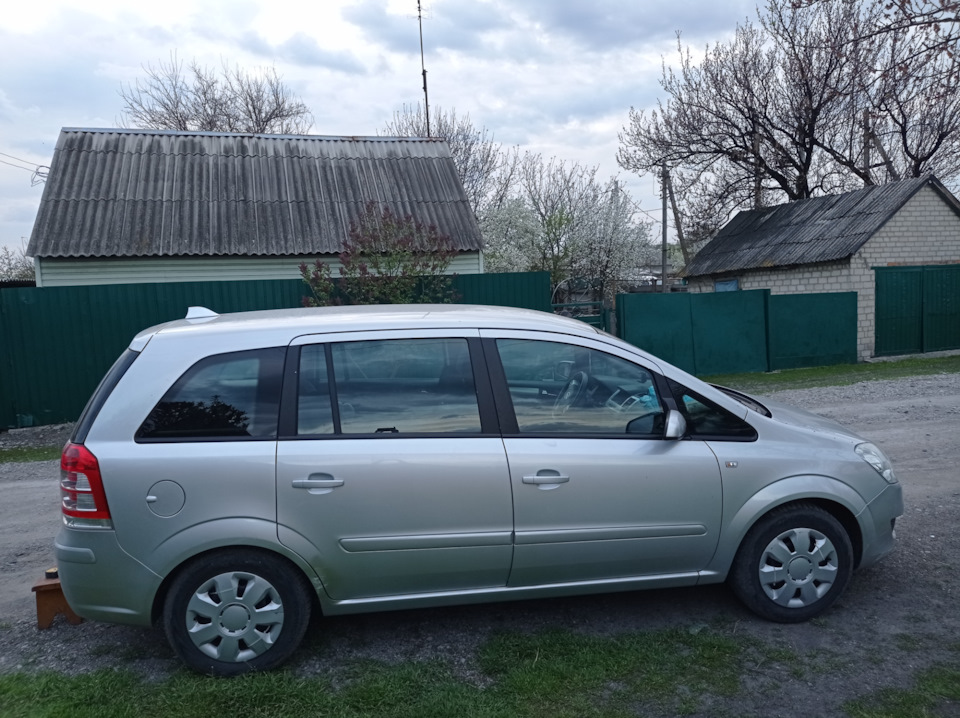 Замінив антенну на плавник. 2