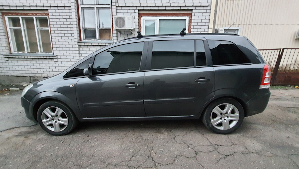 Тонування 15 на Zafira 2