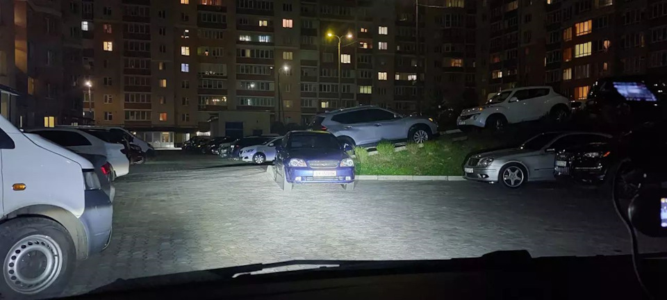 Заміна ламп ближнього/дальнього світла LED HIR2 4