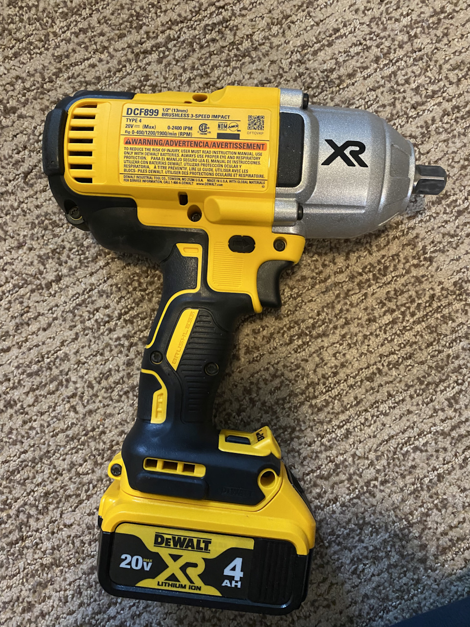 Помічник Dewalt 899 3