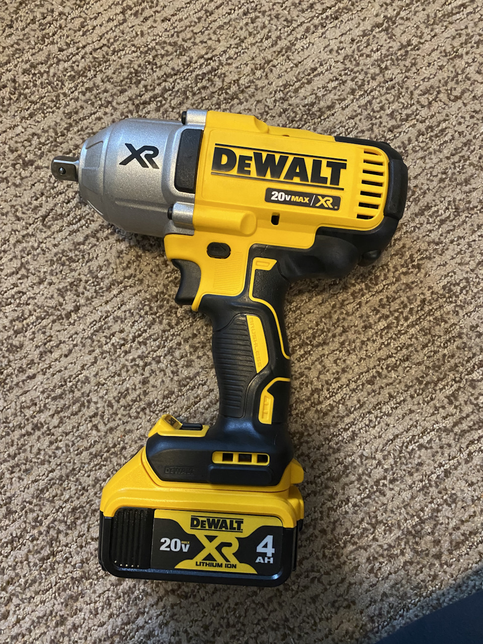 Помічник Dewalt 899 2