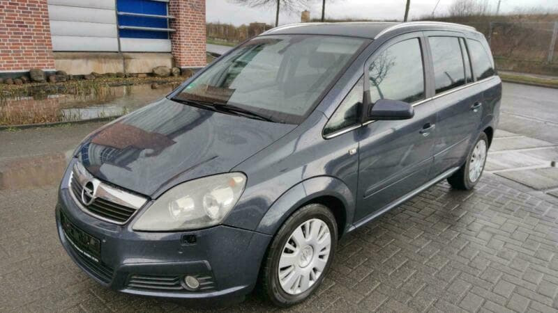 Пошук та купівля Opel Zafira B з Європи 1