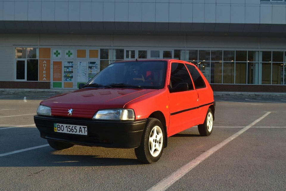 Продаю 2100 $ 1