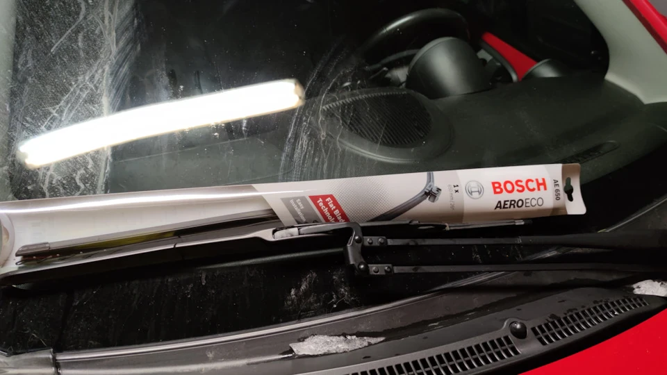 Заміна двірника Lavita на Bosch