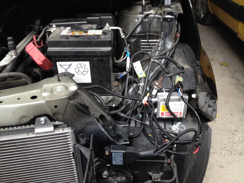 Встановлення ксинону peugeot 107 4
