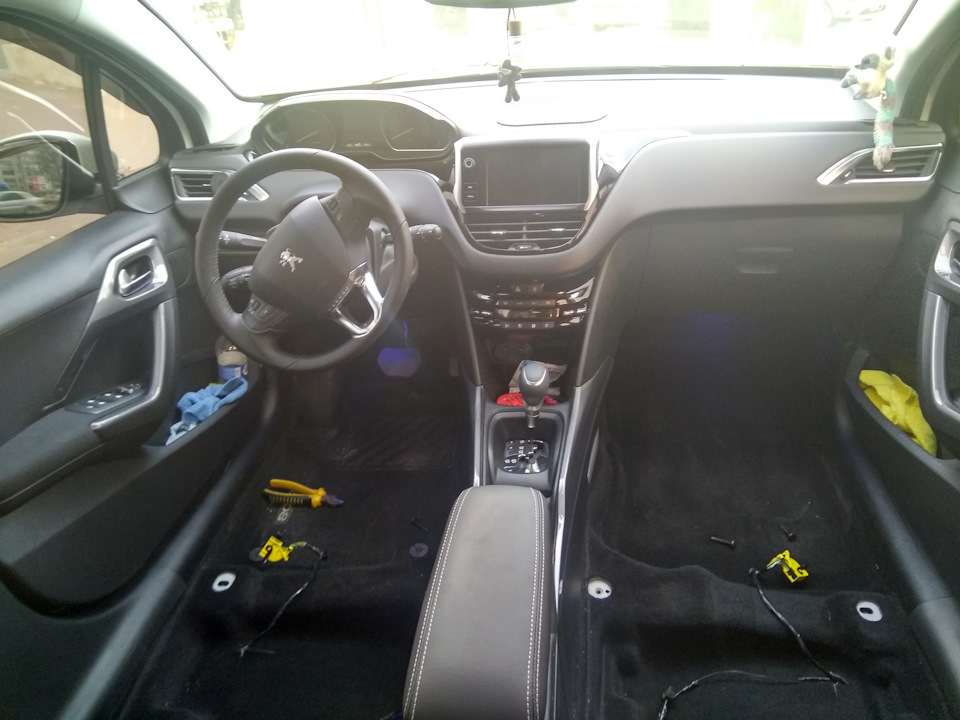 40. Чохли MW Brothers Peugeot 2008 (premium style, silver-blue) 1