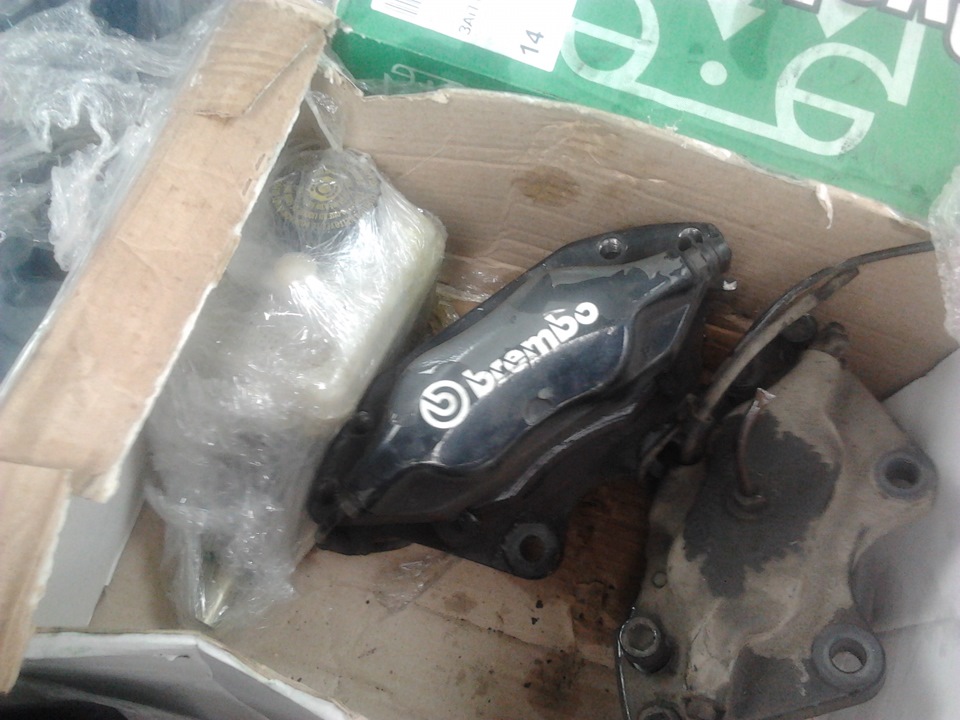 Супорта Brembo :) 1