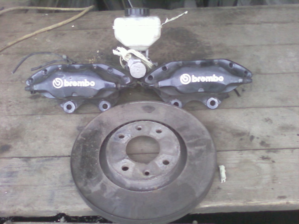 Супорта Brembo :) 2