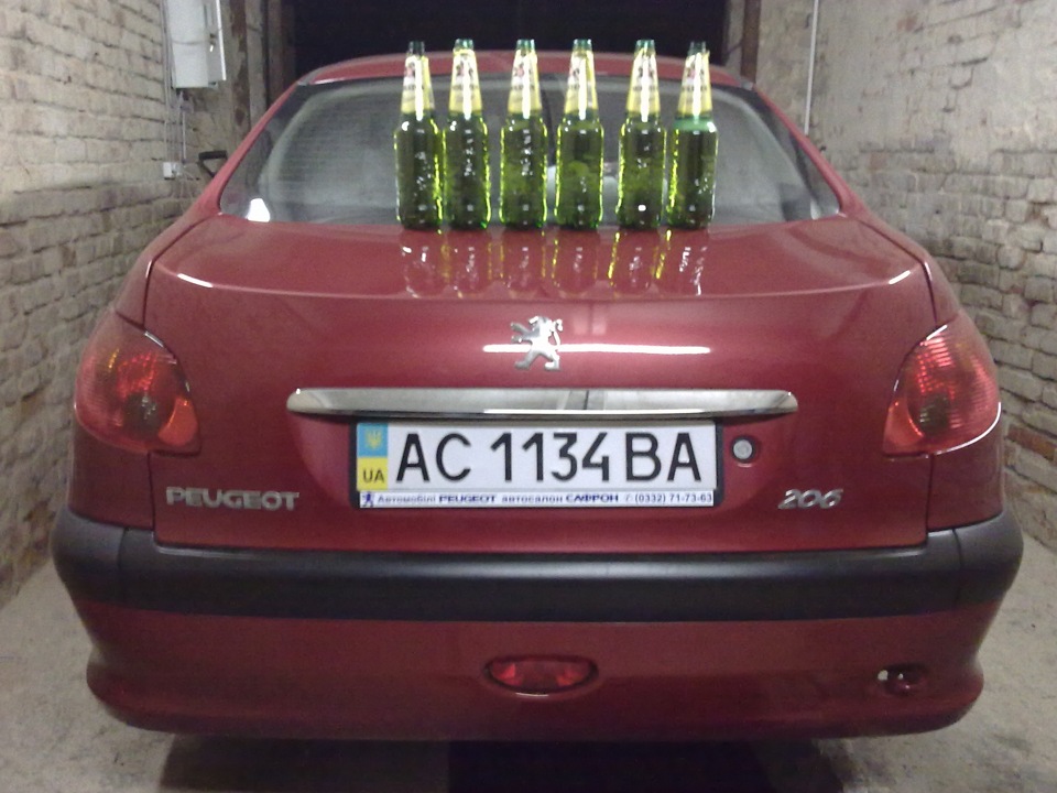 Задняя оптика Sonar от хетчбека на Peugeot 206 sedan 1