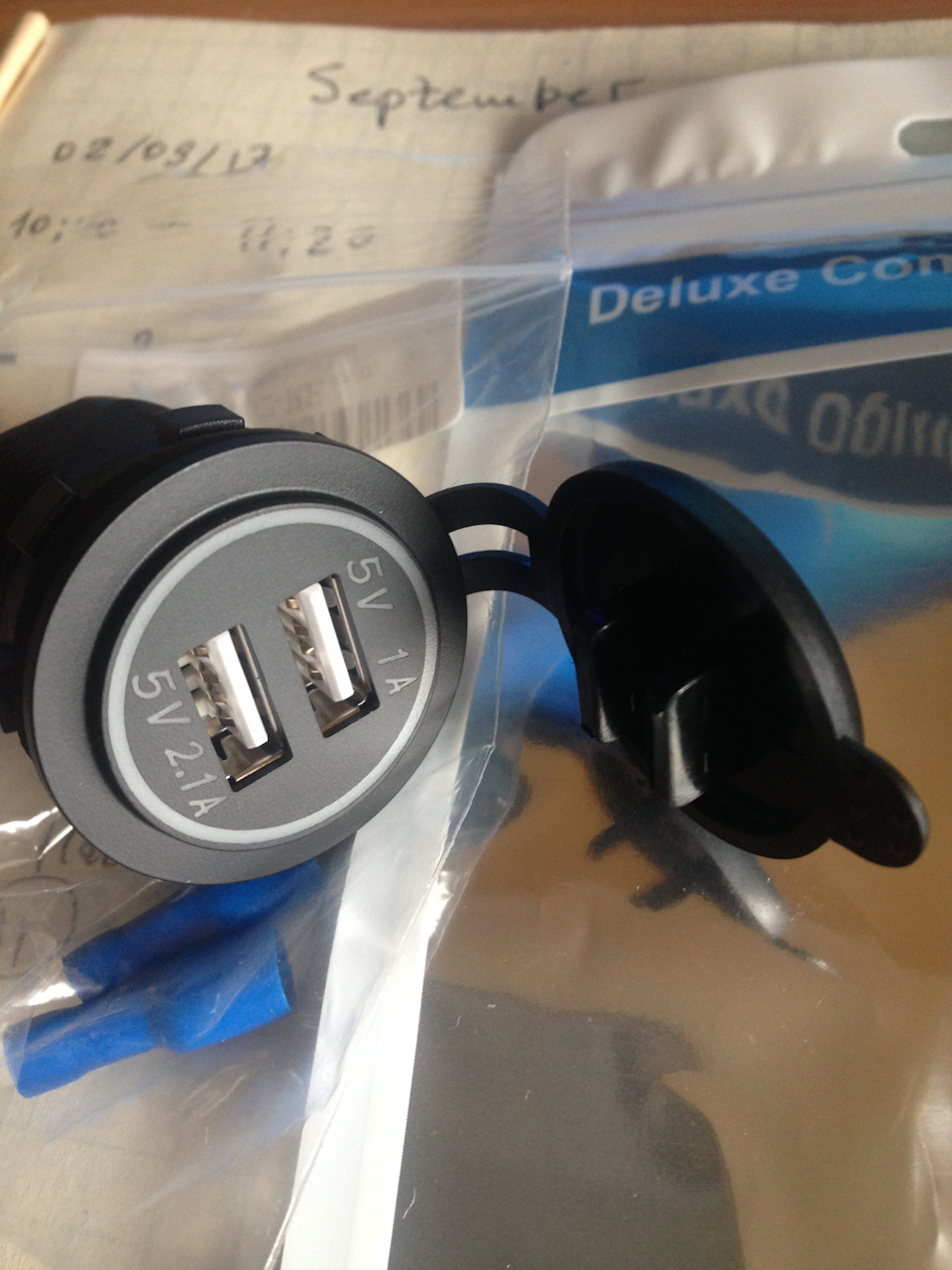 *** Розетка x2 USB*** Задумався про підрульовий перемикач... 2